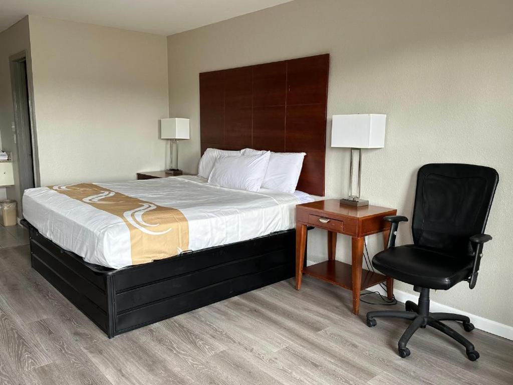 Express Inn 新奥尔巴尼 外观 照片