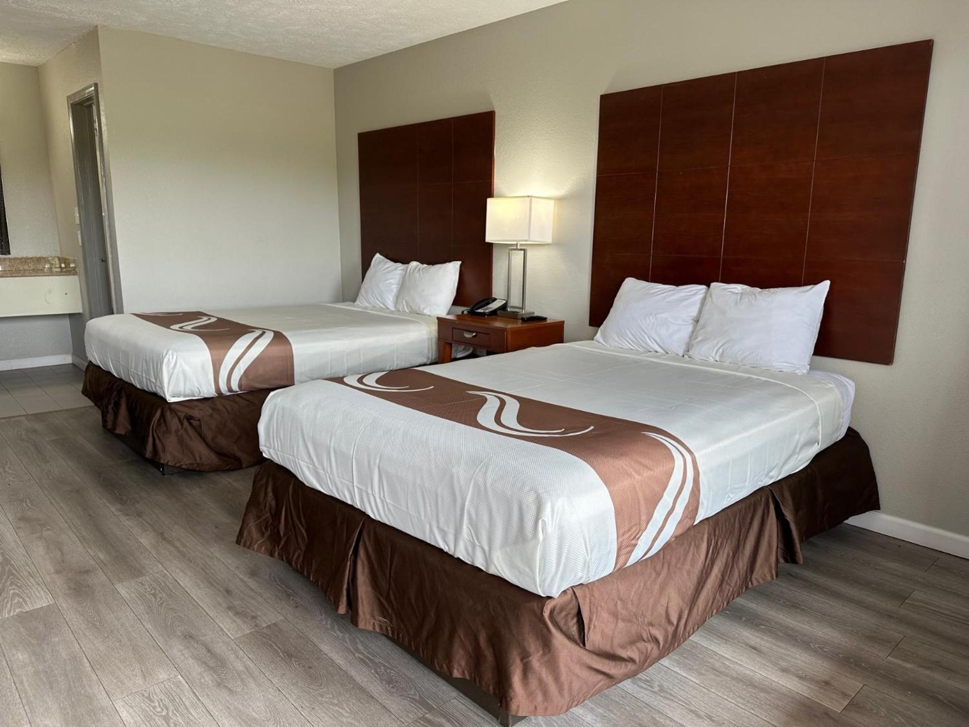 Express Inn 新奥尔巴尼 外观 照片