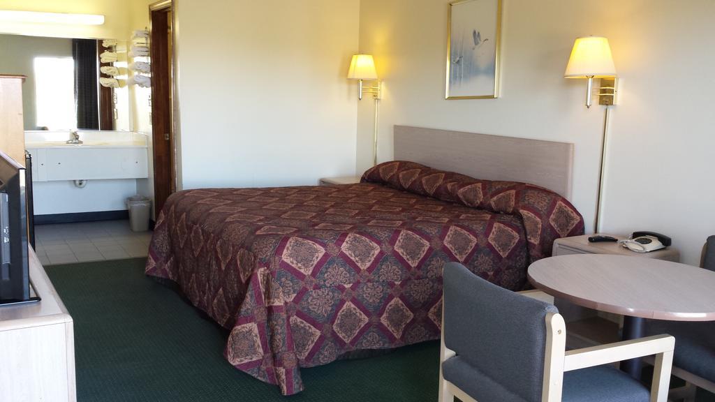 Express Inn 新奥尔巴尼 外观 照片